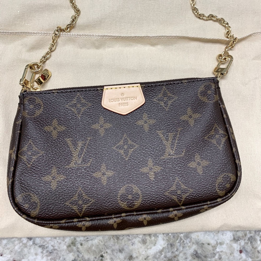 Louis Vuitton multi pochette small